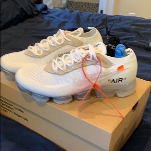 Off white vapormax white deadstock